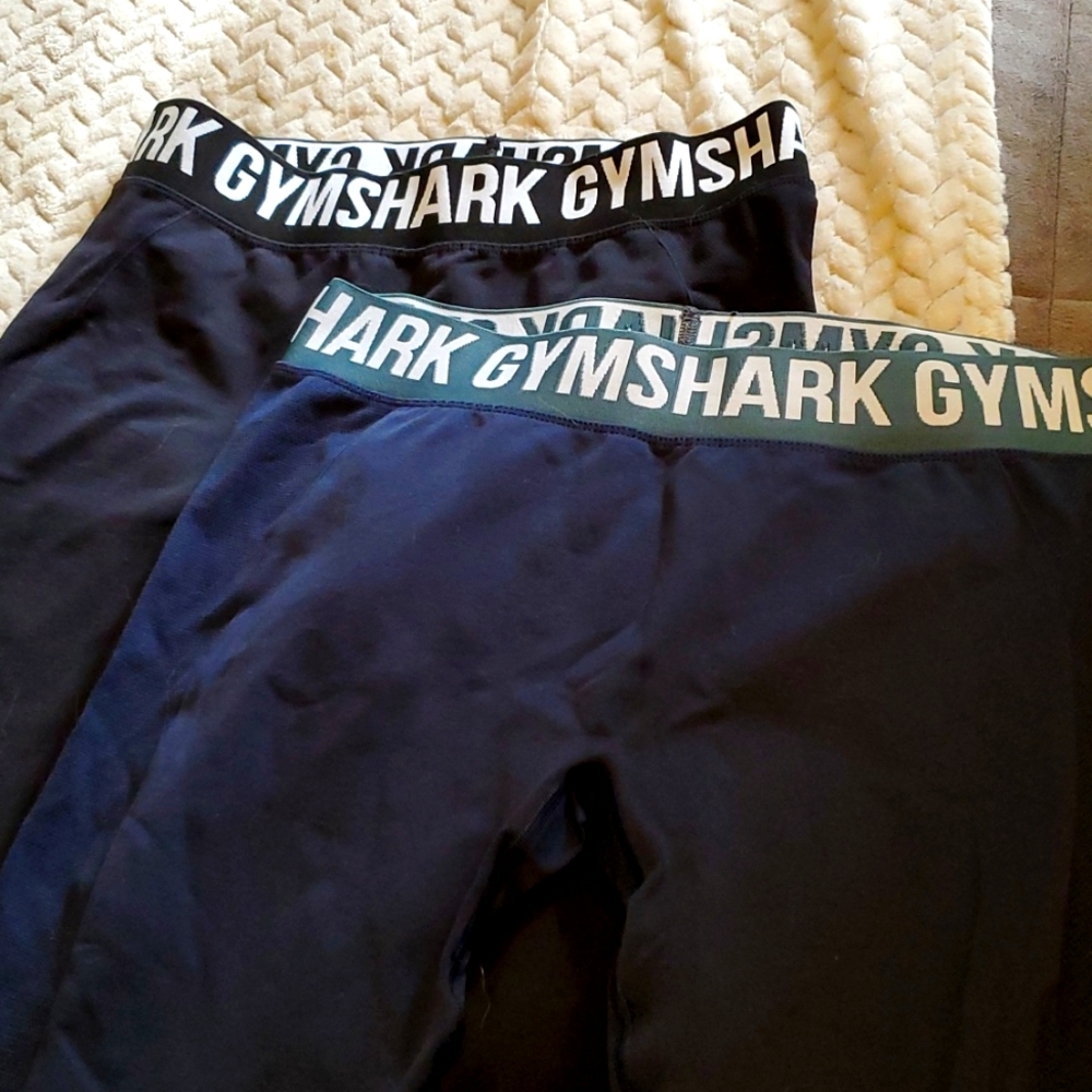 2 pairs L gymshark leggings